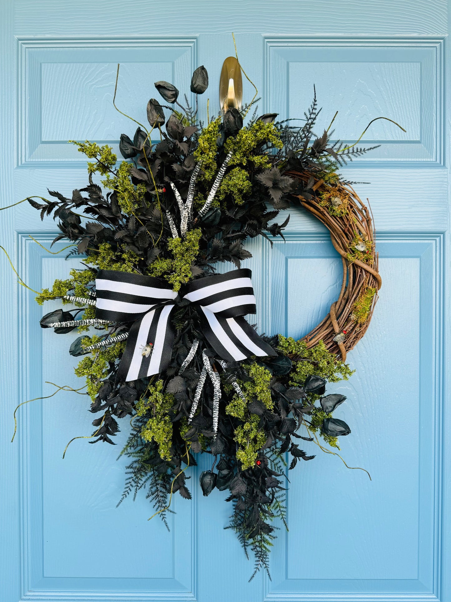 Halloween Wreath: Beetle Juice Style